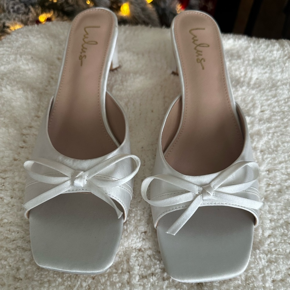 Lulus Elegant White Satin Bow High Heel Slide Sandals. Wms. Sz. 10 •Bridal •Prom